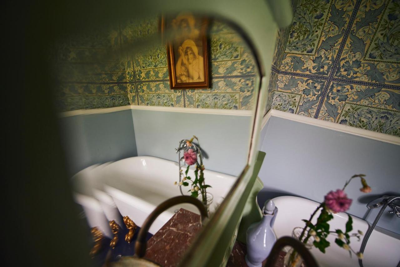Heima I Stovu Hotel Hvalba Buitenkant foto